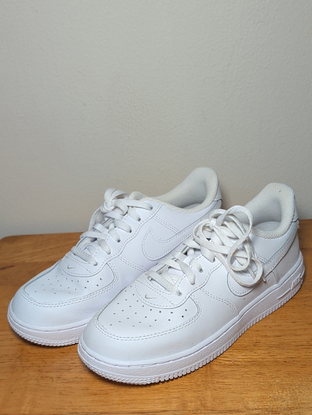 Nike Air Force 1 All White Low-Top Leather Sneakers Sporty Cheer Girls Size 3